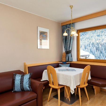 Apartments Puntin San Cassiano  Eksteriør billede