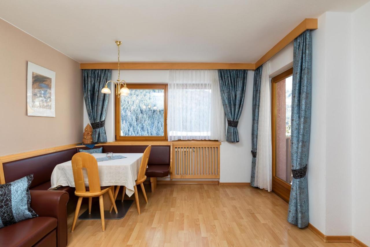 Apartments Puntin San Cassiano  Eksteriør billede